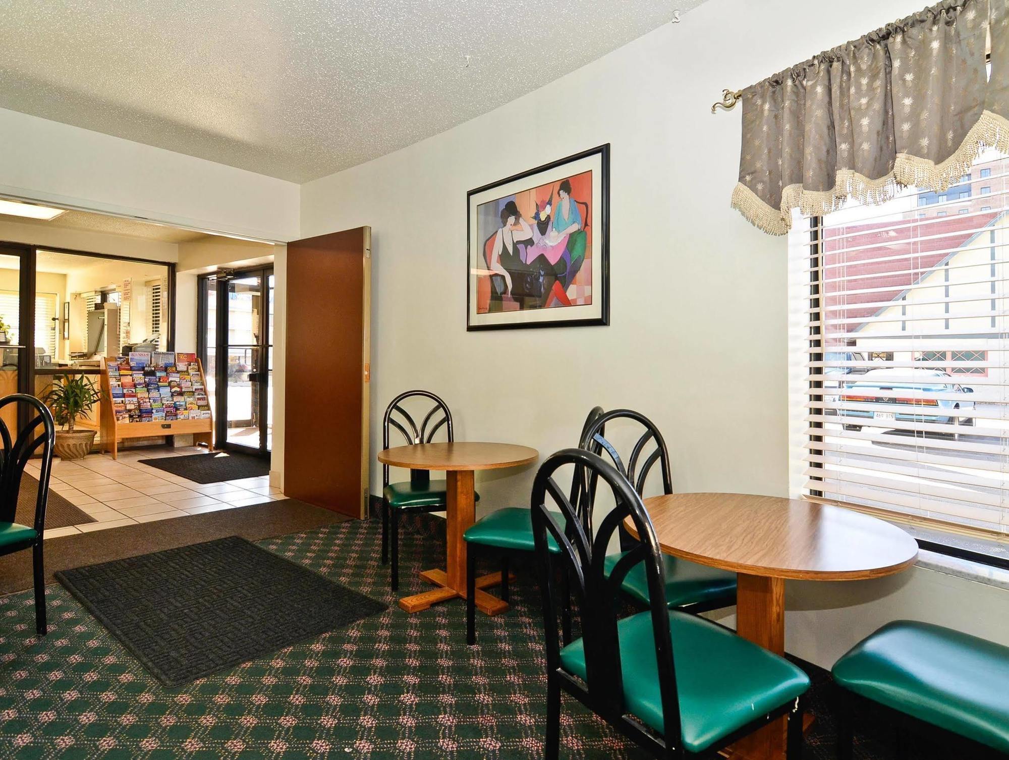 Comfort Inn Kansas City Exterior foto